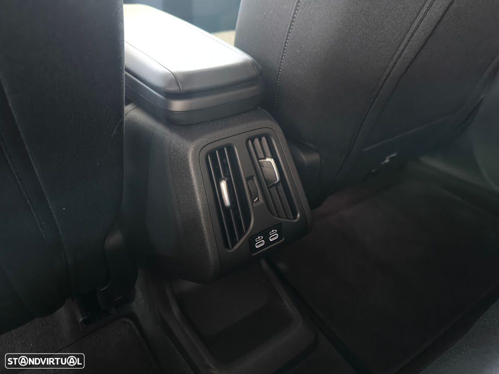 BMW iX1 xDrive30 - 24