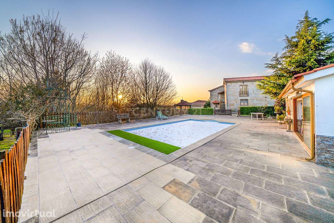 Quinta de T10 em Caveirós de Cima / Cambra - Grande imagem: 5/55