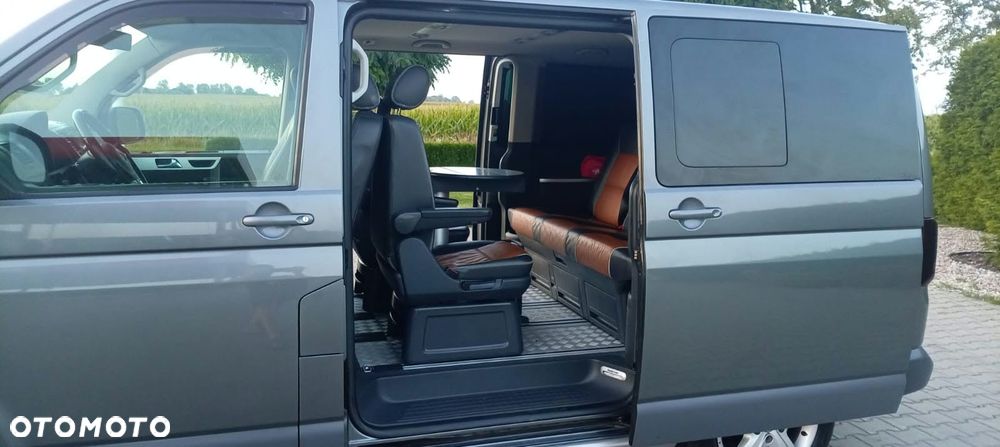 Volkswagen Multivan - 7