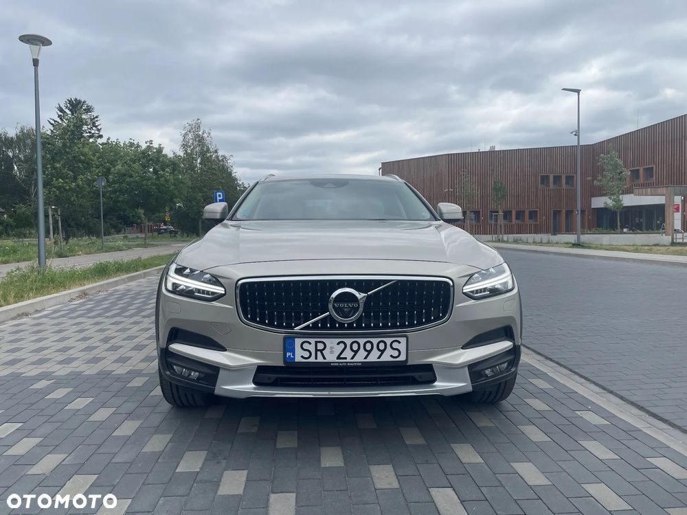Volvo V90 Cross Country D5 AWD Pro - 7