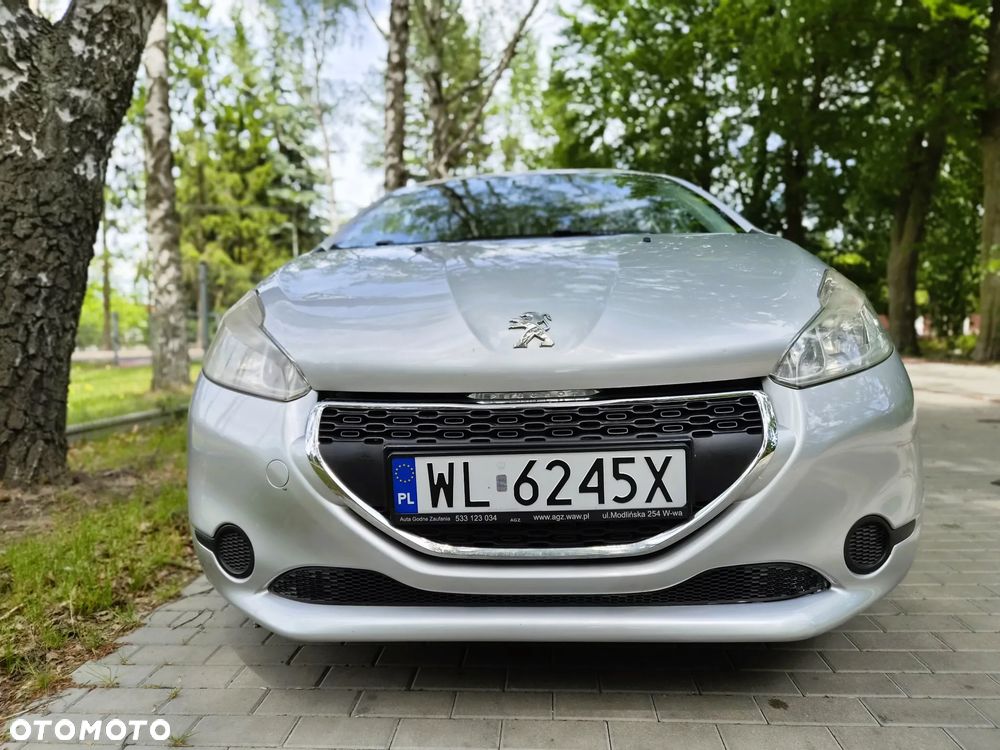Peugeot 208 - 36