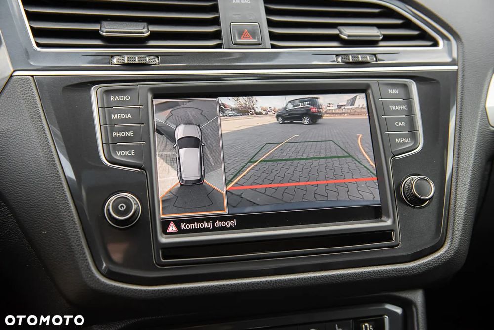 Volkswagen Tiguan - 22