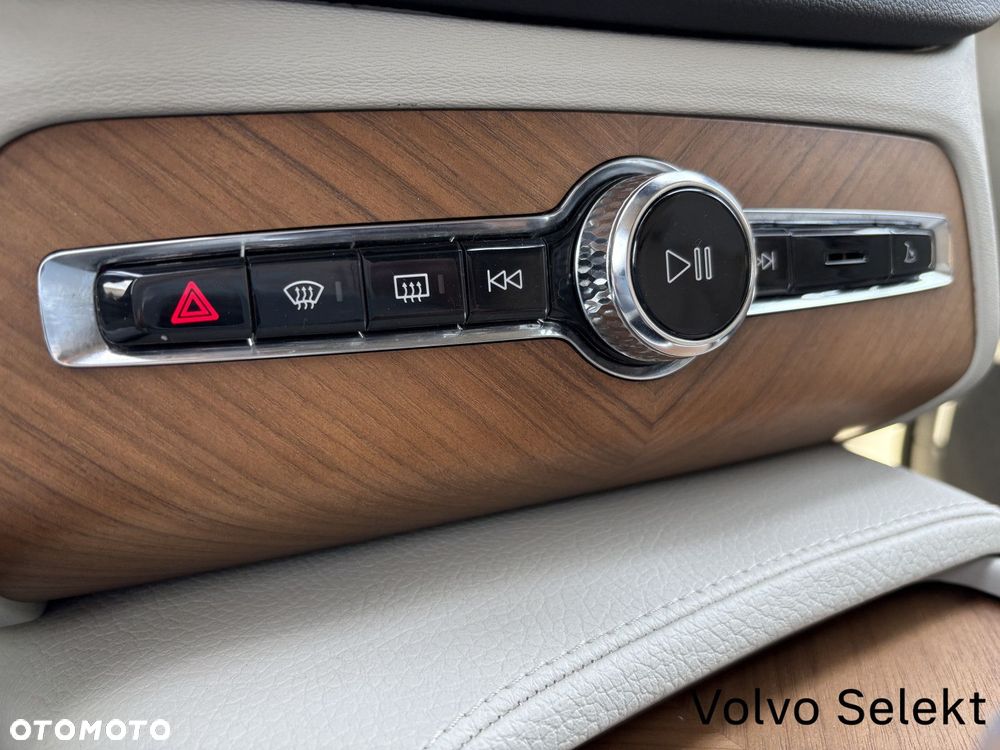 Volvo XC 90 - 15