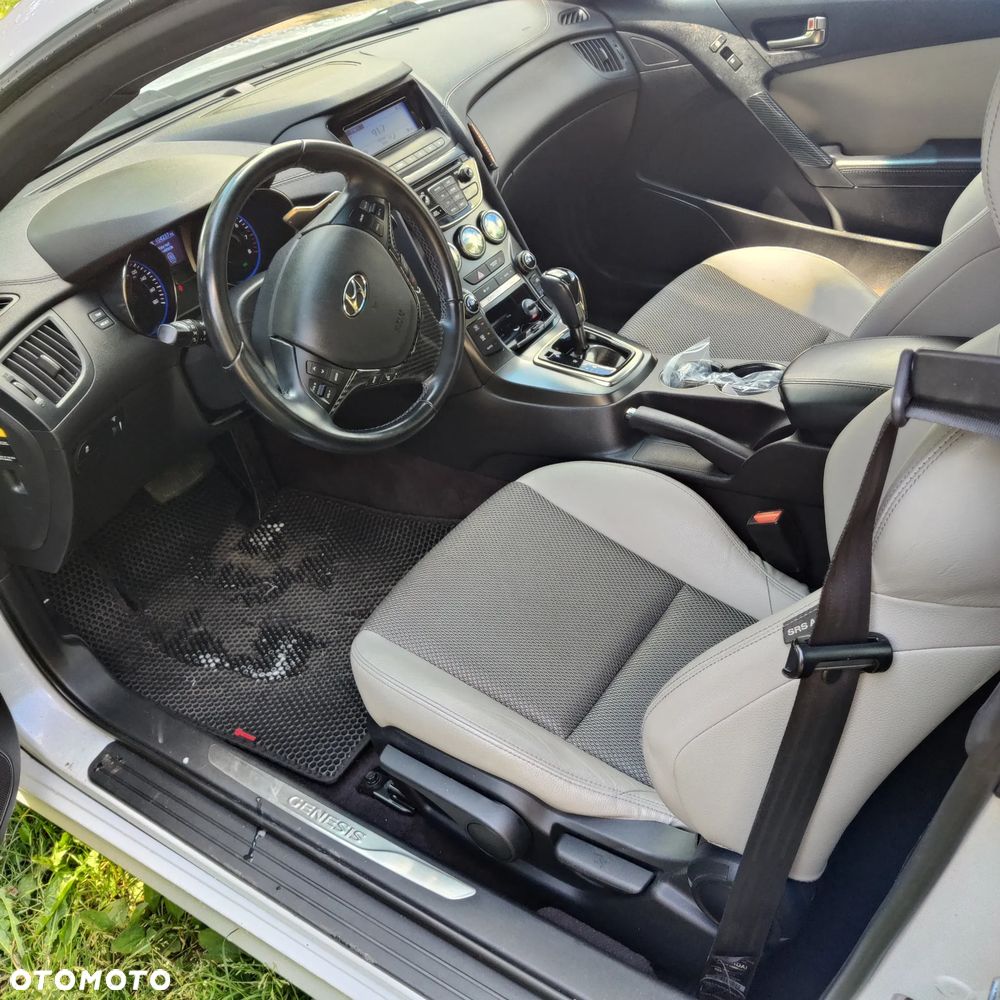 Hyundai Genesis - 19