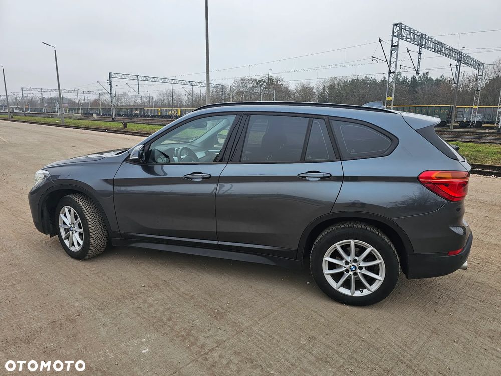 BMW X1 sDrive18i Advantage - 10