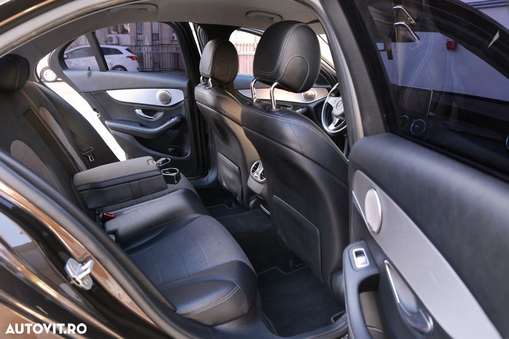 Mercedes-Benz C 220 d 4Matic 7G-TRONIC AMG Line - 5
