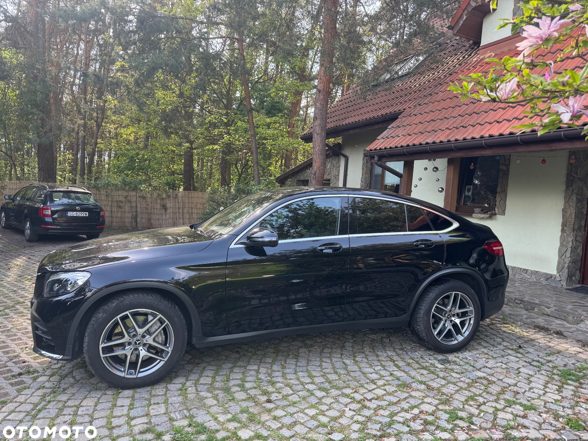 Mercedes-Benz GLC Coupe 300 4-Matic - 4