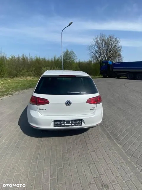Volkswagen Golf - 9