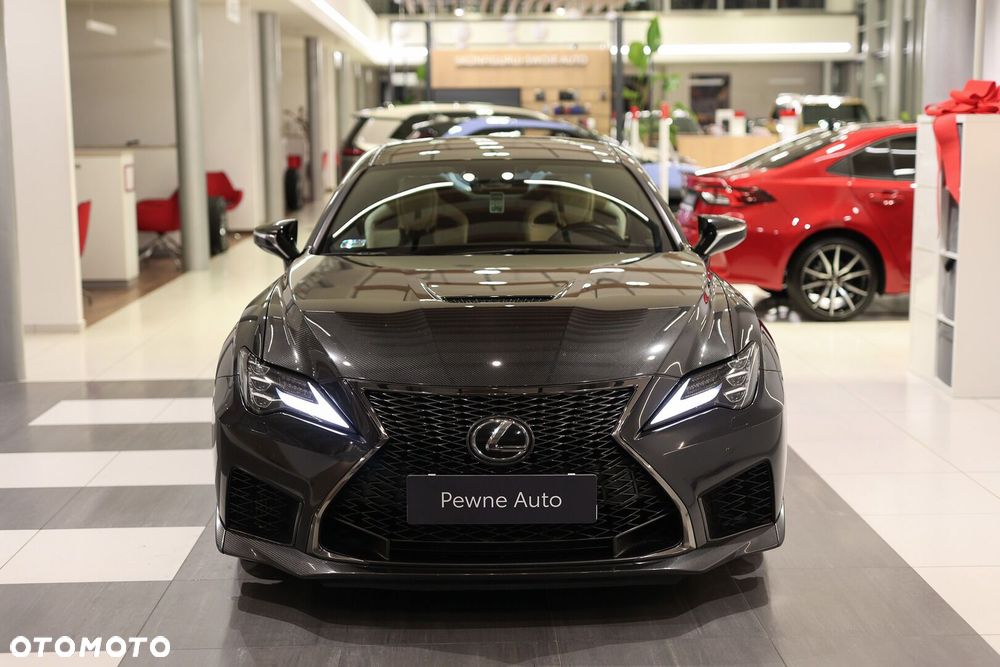 Lexus RC F Carbon - 2