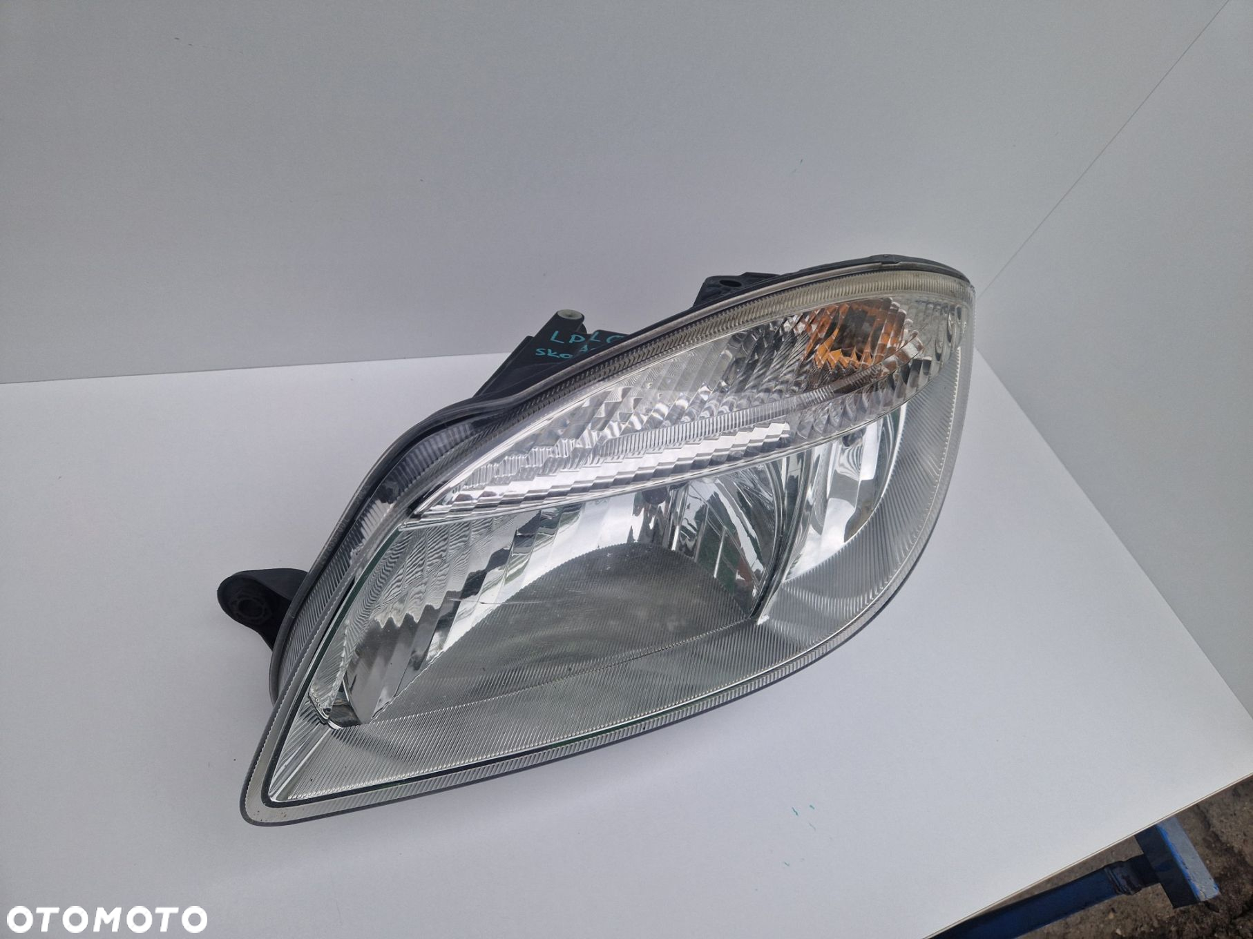 SKODA FABIA 2 II  LAMPA PRZÓD PRZEDNIA LEWA  EUROPA - 5