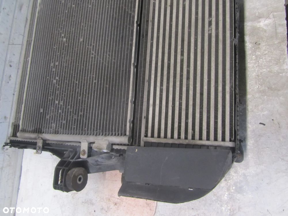 Iveco Daily 16->3.0 HPI EURO 6 komplet chłodnic-obudowa wentylatorów - 6