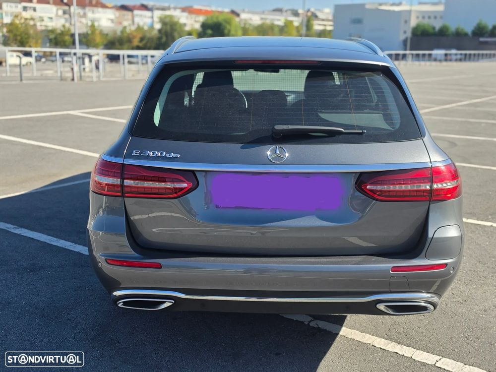 Mercedes-Benz E 300 de Avantgarde 4Matic - 2