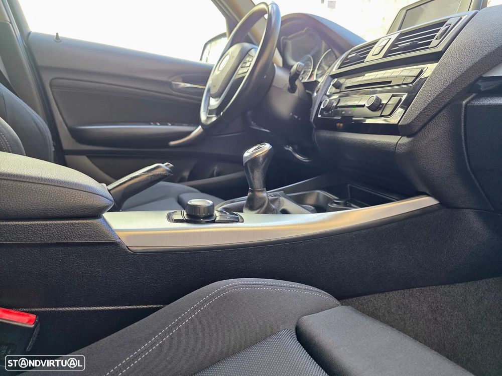 BMW 116 d Line Sport - 43