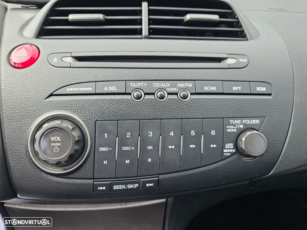 Honda Civic 1.4 i-VTEC Elegance - 31