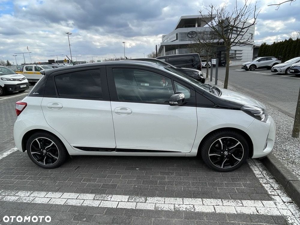 Toyota Yaris 1.5 Selection - 8