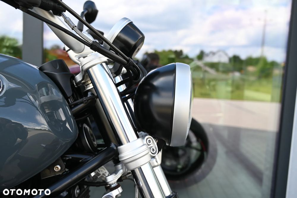 BMW R - 30