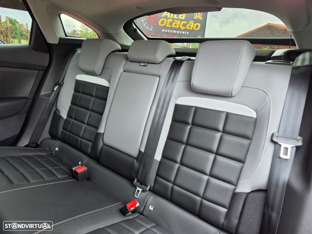 Citroën C4 1.2 PureTech Shine EAT8 - 9