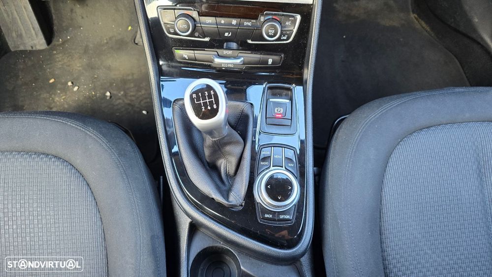 BMW 216 Active Tourer d Advantage - 37