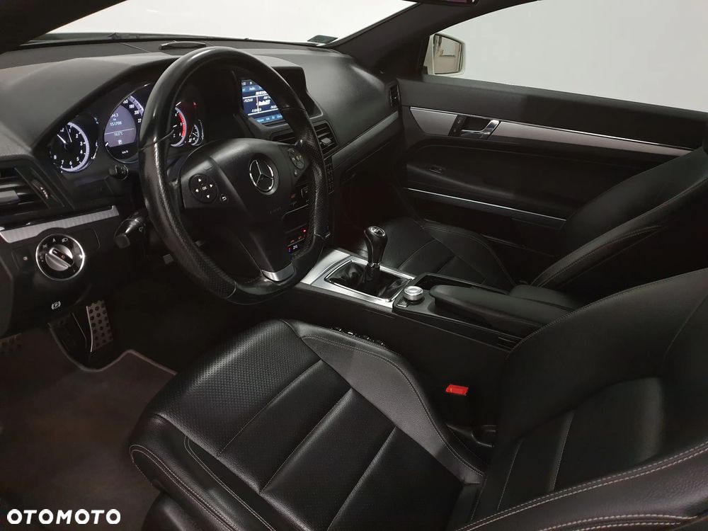 Mercedes-Benz Klasa E - 11