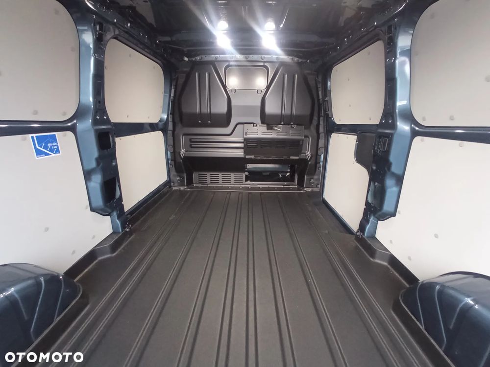 Ford Transit - 17