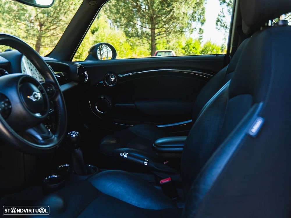 MINI 3 Portas Cooper D - 27