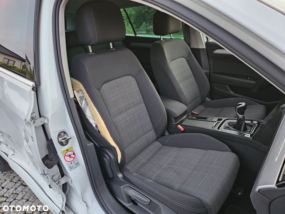 Volkswagen Passat 1.5 TSI EVO Business - 13