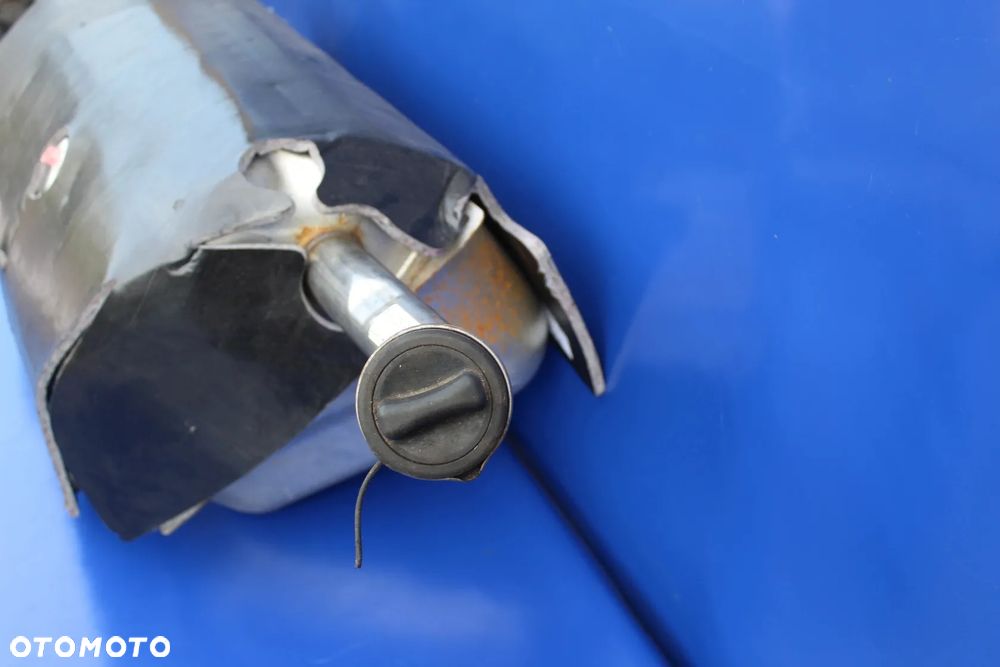 Zbiornik paliwa bak Europa Mercedes SL R230 W230 SL500 SL350 A2304703801 - 9