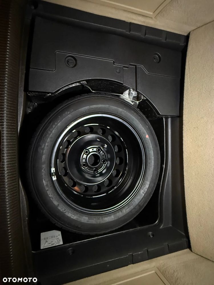 Volkswagen Passat Variant 2.0 TDI DSG BlueMotion Technology Highline - 21