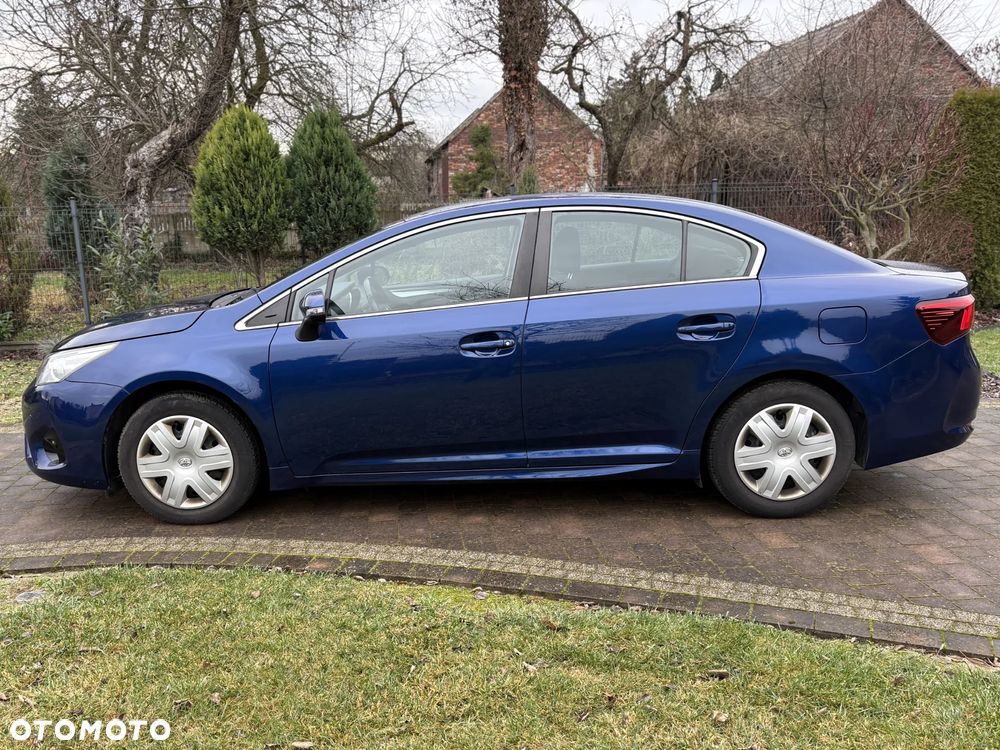 Toyota Avensis 1.8 Premium - 8