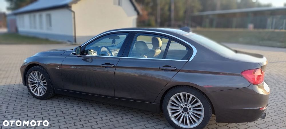 BMW Seria 3 328i - 6