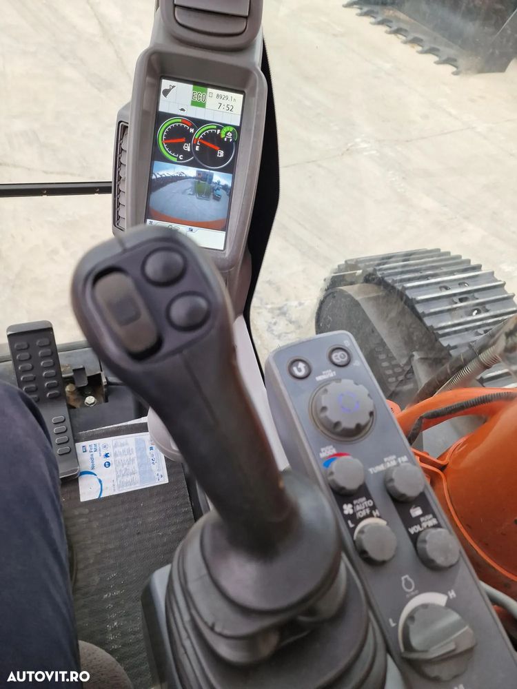 Hitachi ZX350LCN-6, 2018, 8.929h, INGUST 2,99m, CUPLA RAPIDA, cupa 2mc, ad sapare 8m, 2 inst hidr pe brate, ridica 20t, 3 camere, Masa operationala 36,5t, motor Isuzu 283CP, 3 pompe hidr,posibilitate leasing 3 ani, STARE FOARTE BUNA, PROMOTIE 99.000 EUR+tva - 8