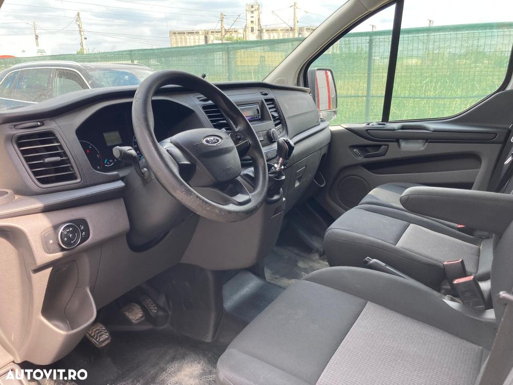 Ford Transit Custom - 13