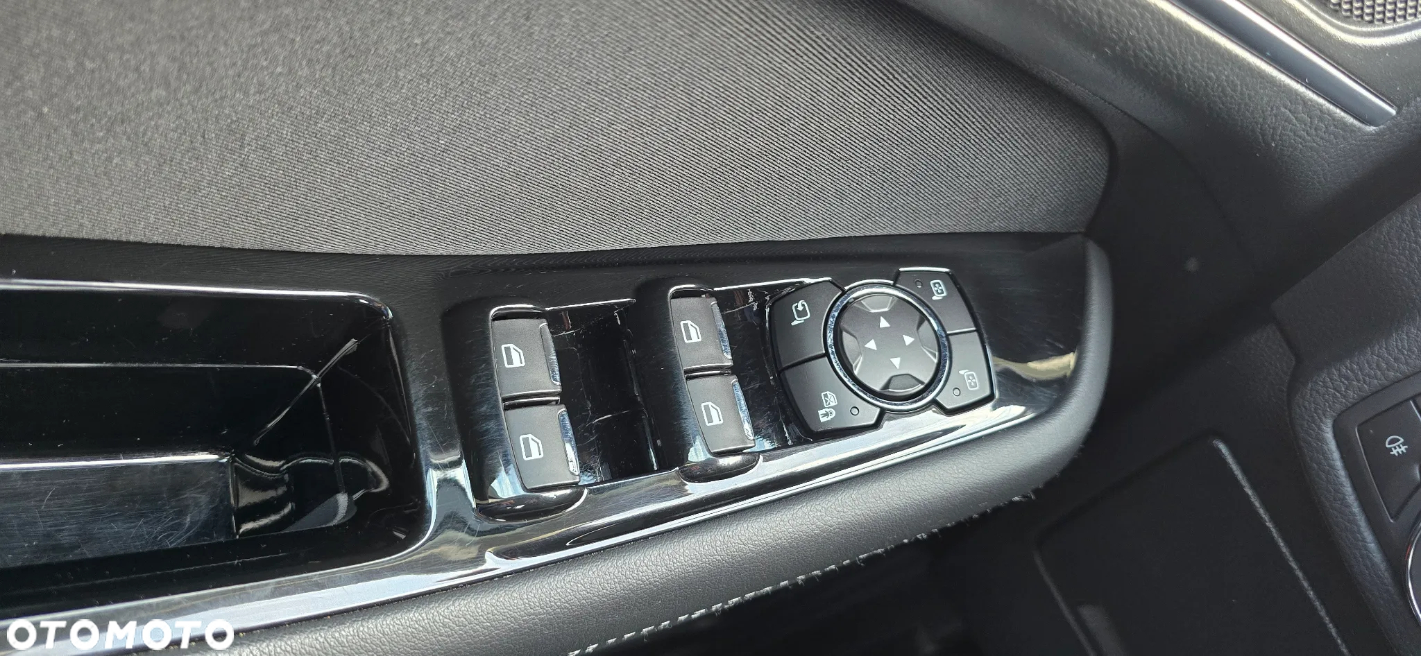 Ford S-Max 2.0 EcoBlue Titanium - 19