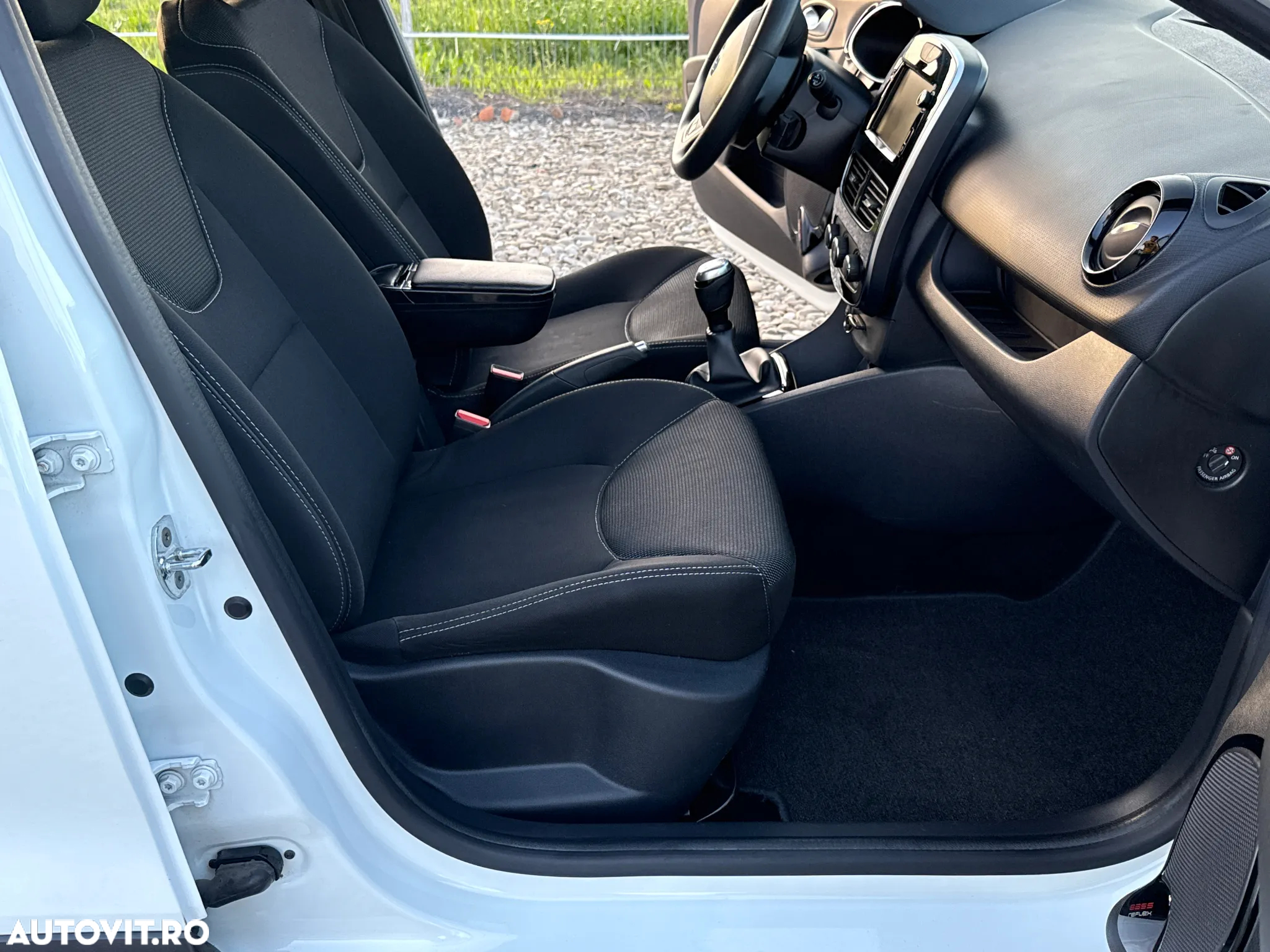 Renault Clio Grandtour Energy TCe 90 Business - 16