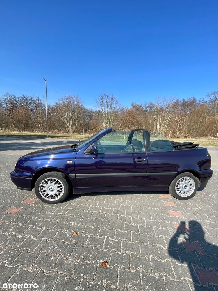 Volkswagen Golf 1.8 GL - 9