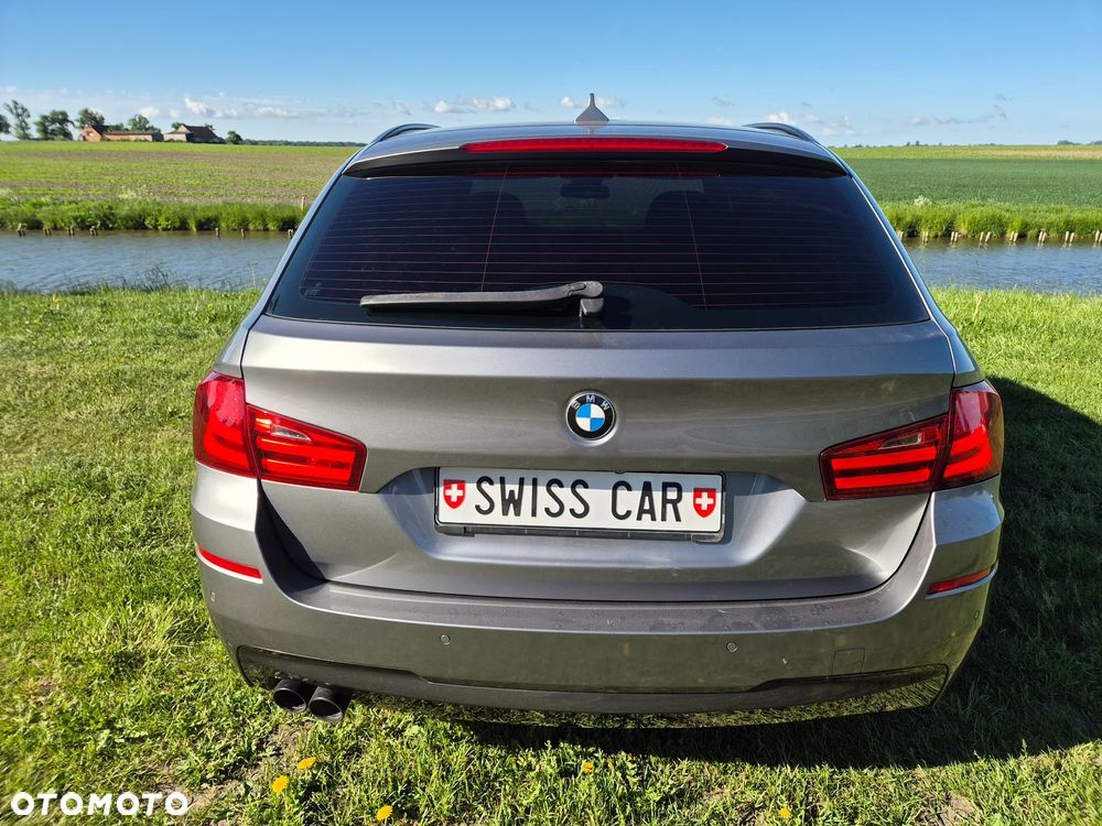 BMW Seria 5 530d xDrive Sport-Aut Modern Line - 7