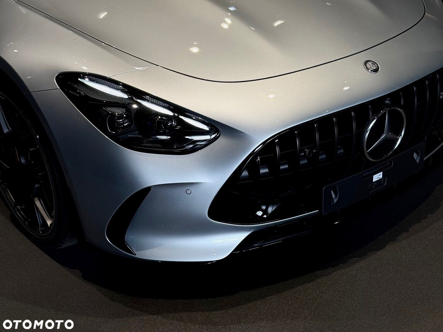 Mercedes-Benz AMG GT - 4