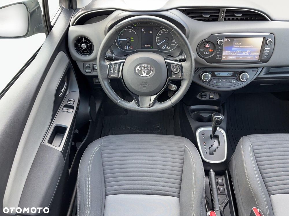 Toyota Yaris - 15