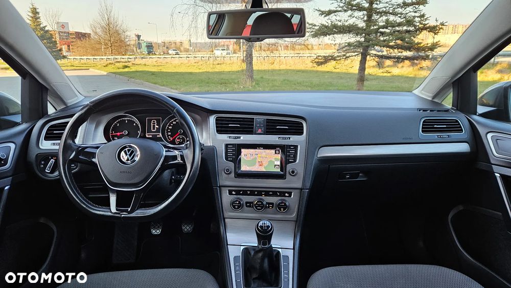 Volkswagen Golf 1.6 TDI BlueMotion Comfortline - 34