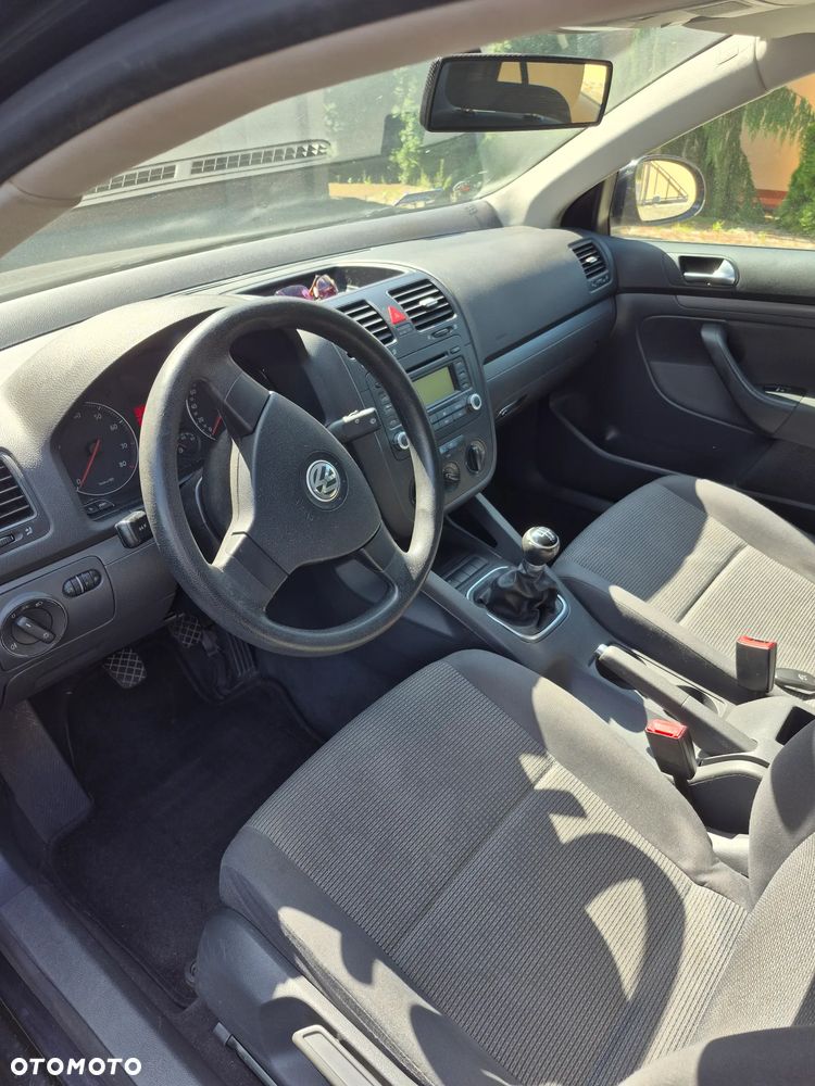 Volkswagen Jetta - 6