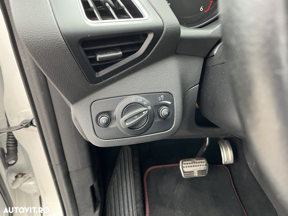 Ford Kuga 2.0 TDCi 4WD Powershift ST-Line - 10