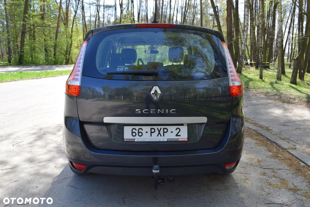 Renault Grand Scenic 2.0 16V 140 CVT Bose Edition - 15