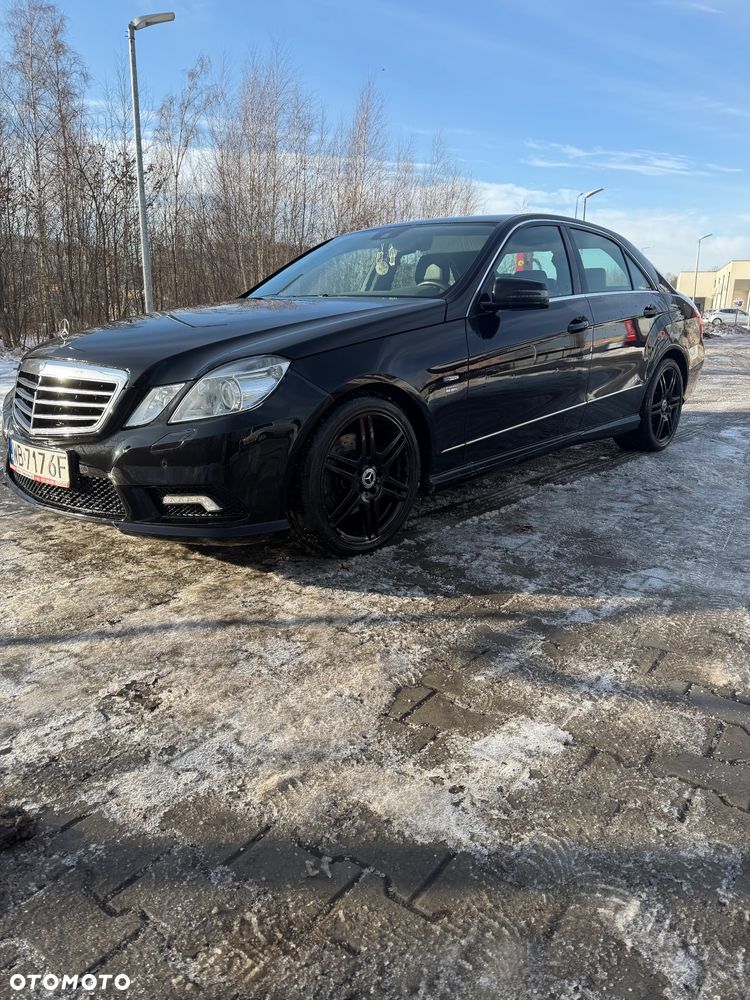 Mercedes-Benz Klasa E 220 CDI BlueEff Avantgarde - 4