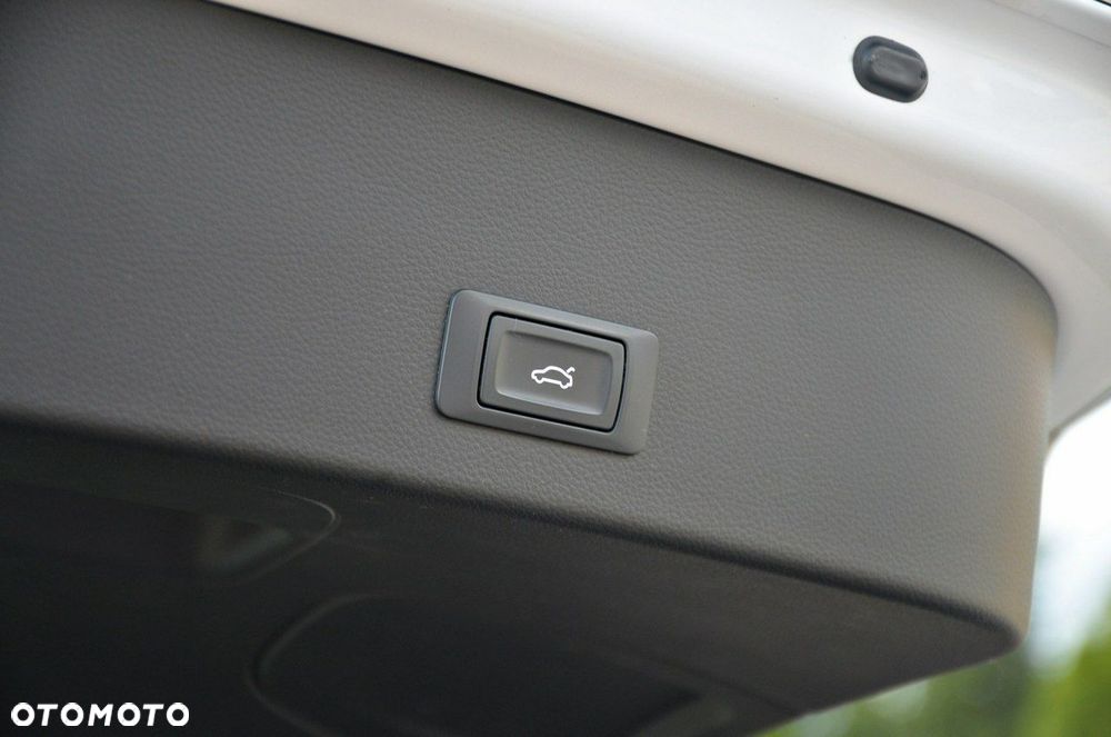 Audi A6 Allroad - 33