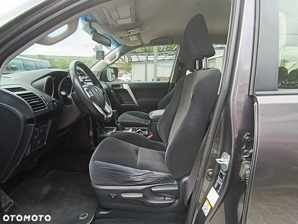 Toyota Land Cruiser LC 2.8 D-4D Prado - 12