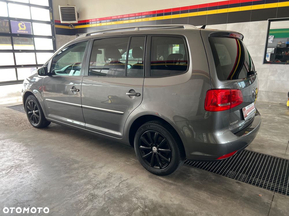 Volkswagen Touran 2.0 TDI DPF Comfortline DSG - 10