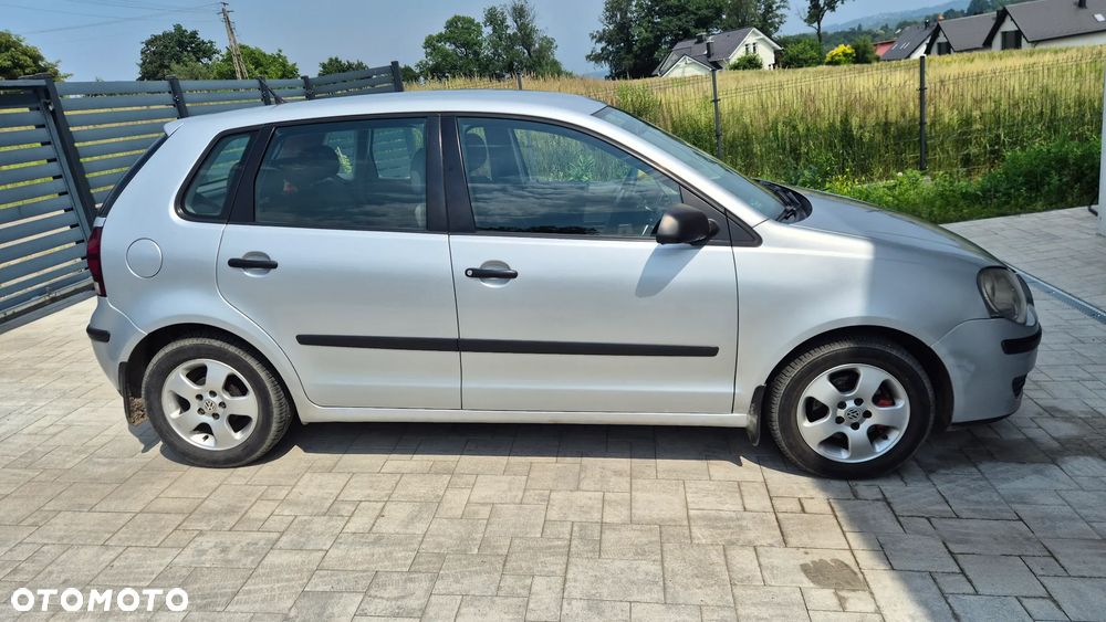 Volkswagen Polo - 2