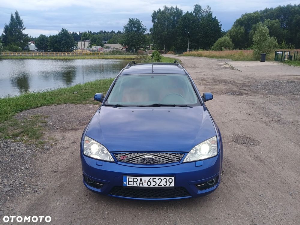 Ford Mondeo V6 ST 220 - 8