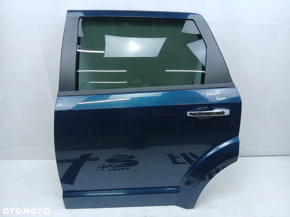 Drzwi tył tylne lewe Fiat Freemont - 1