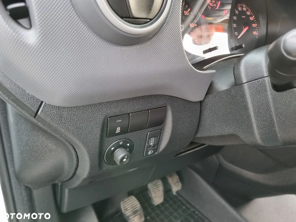 Peugeot Partner 1.6HDI 90KM Klimatyzacja Drzwi Boczne - 11